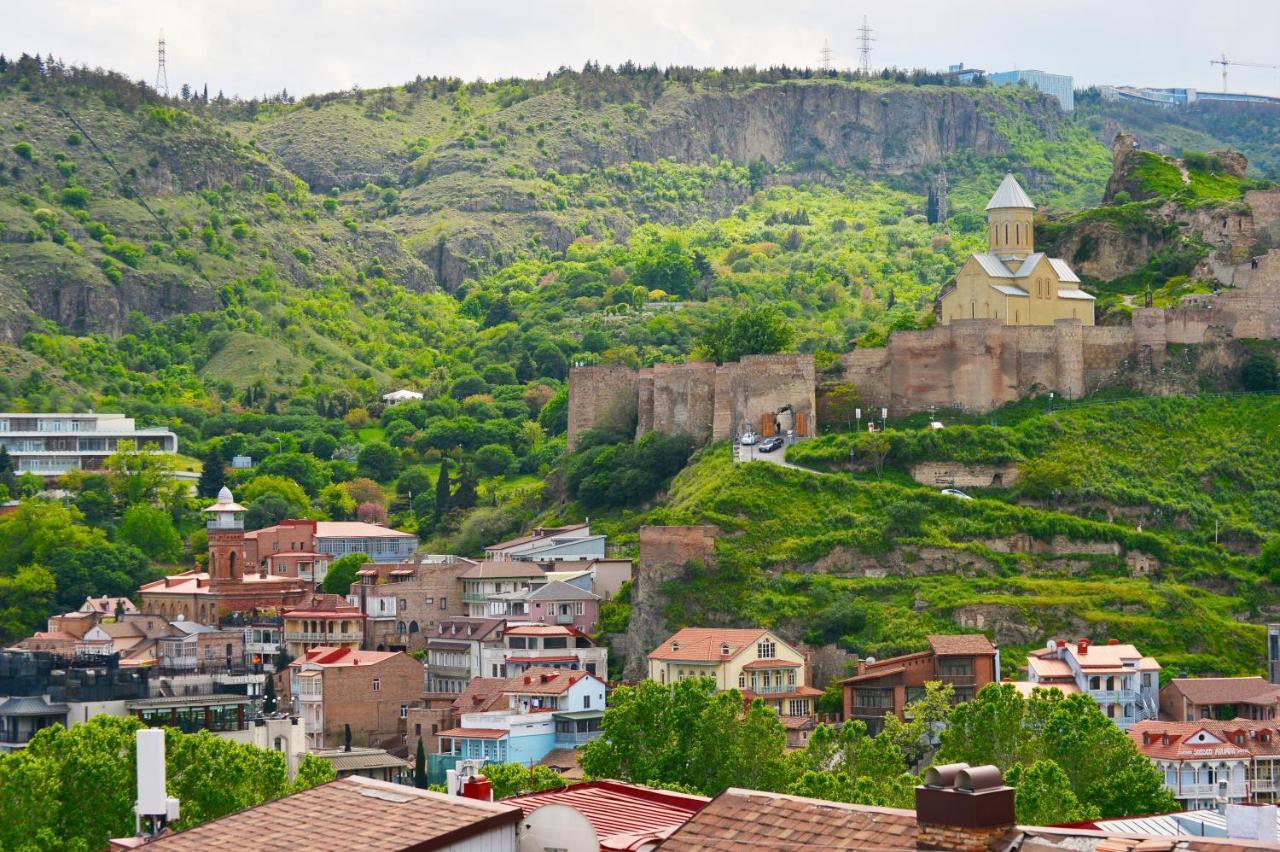 Hotel Blissdom Tbilisi Exteriör bild