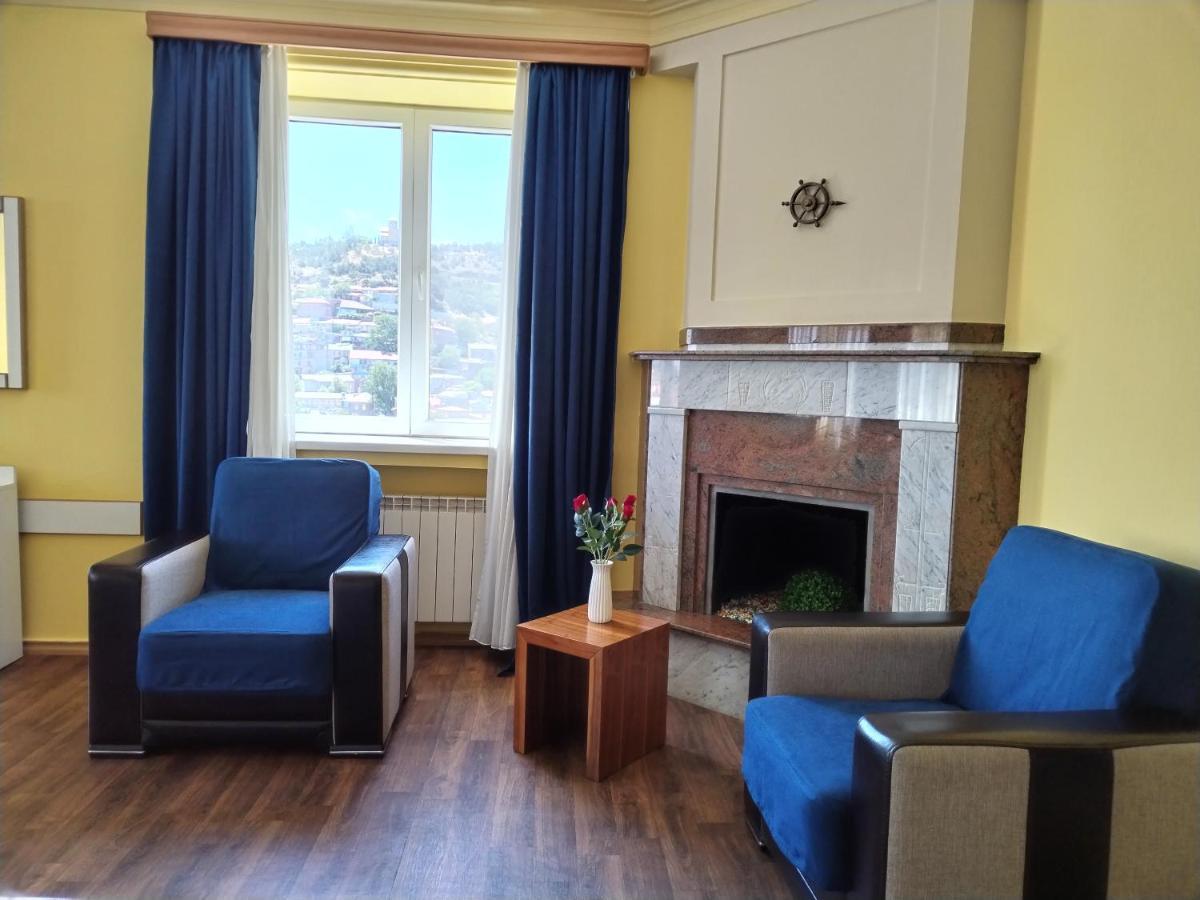 Hotel Blissdom Tbilisi Exteriör bild
