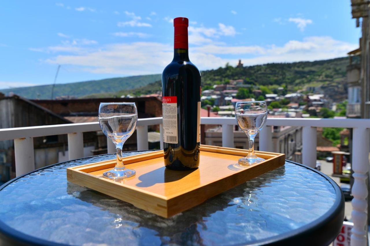 Hotel Blissdom Tbilisi Exteriör bild