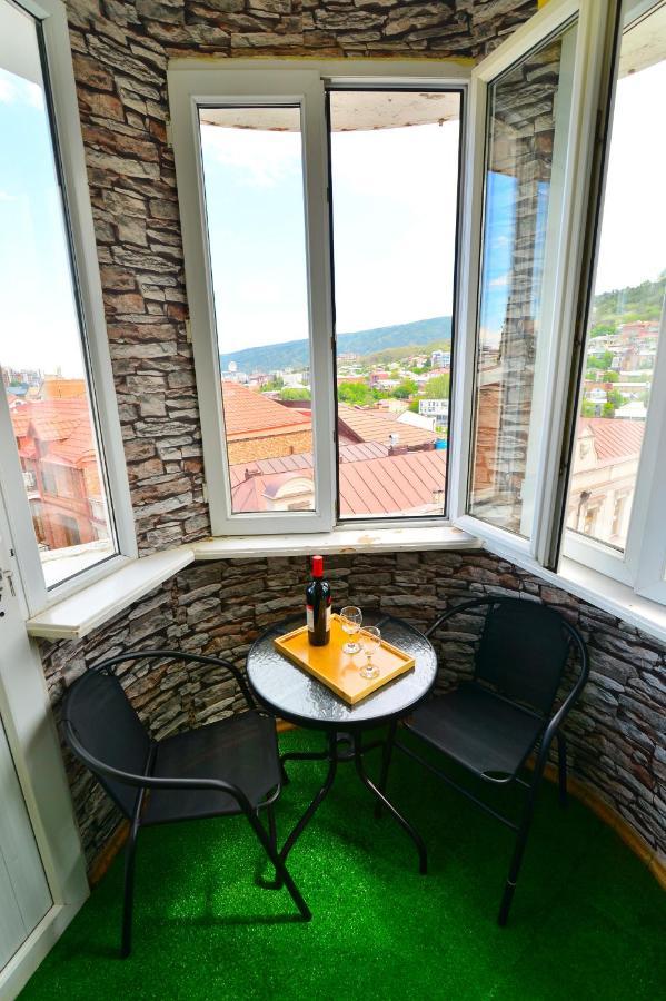 Hotel Blissdom Tbilisi Exteriör bild