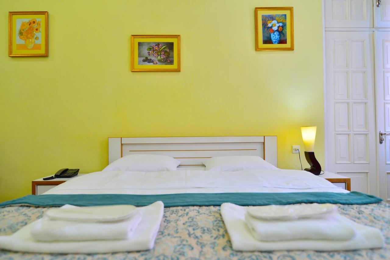 Hotel Blissdom Tbilisi Exteriör bild